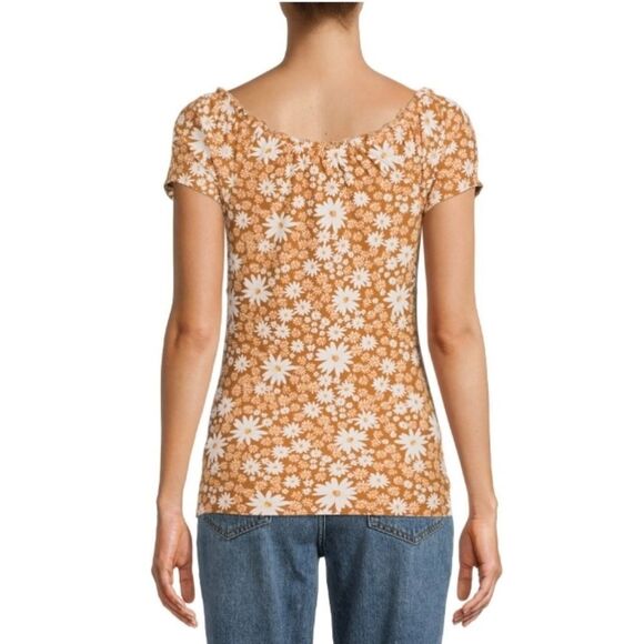 Super Soft Floral Button Front Top - Picture 4 of 7